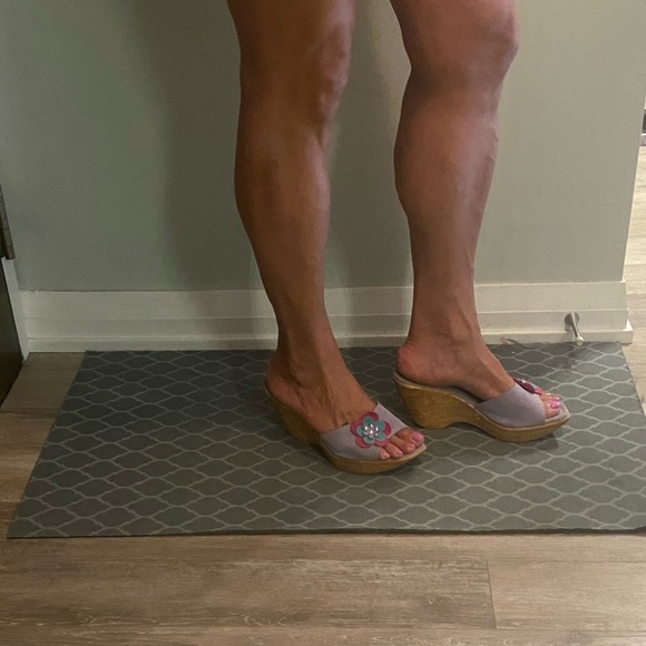 Women’s wedge sandal - Picture 1 of 5